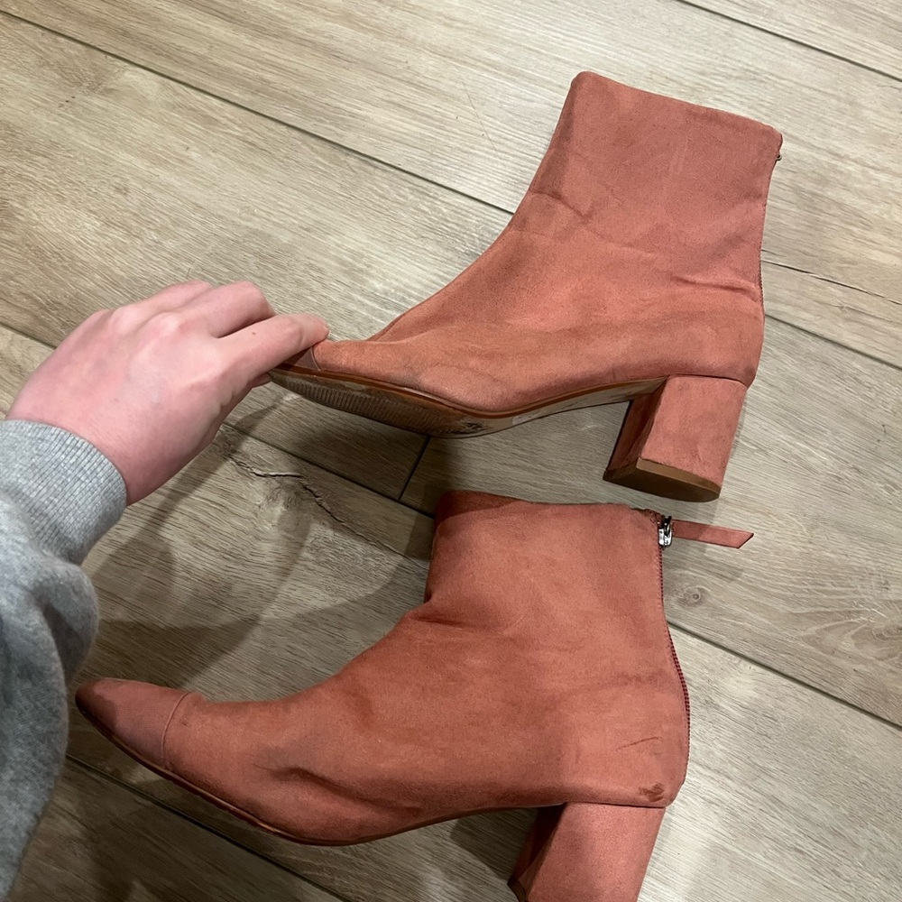 Women's Suede Ankle Boots - Pink